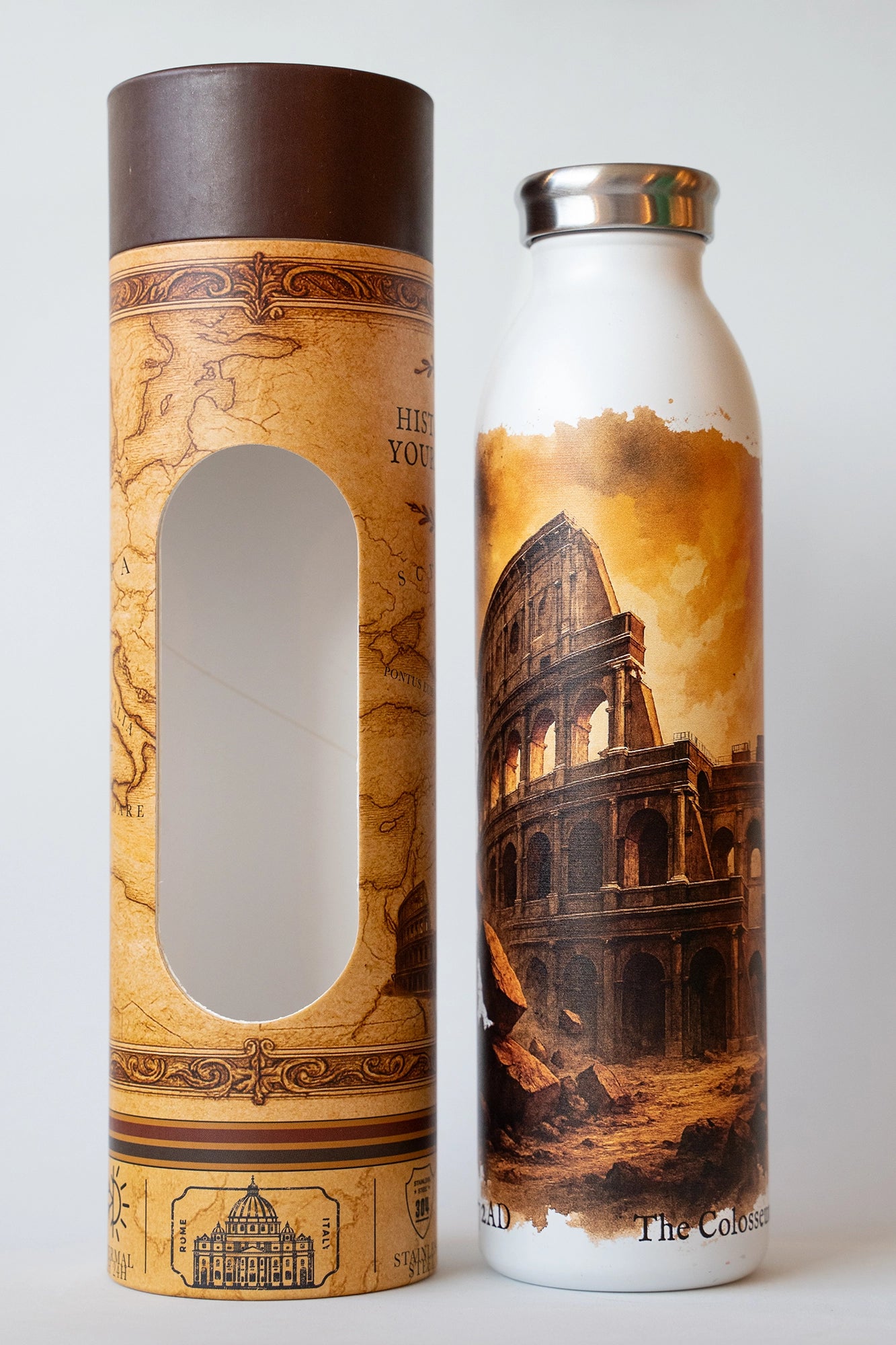 Luxury reusable thermal water bottle inspired by the Colosseum in Rome, with eco-friendly collectible packaging by RomAntica Design – perfect Italian souvenir and gift.