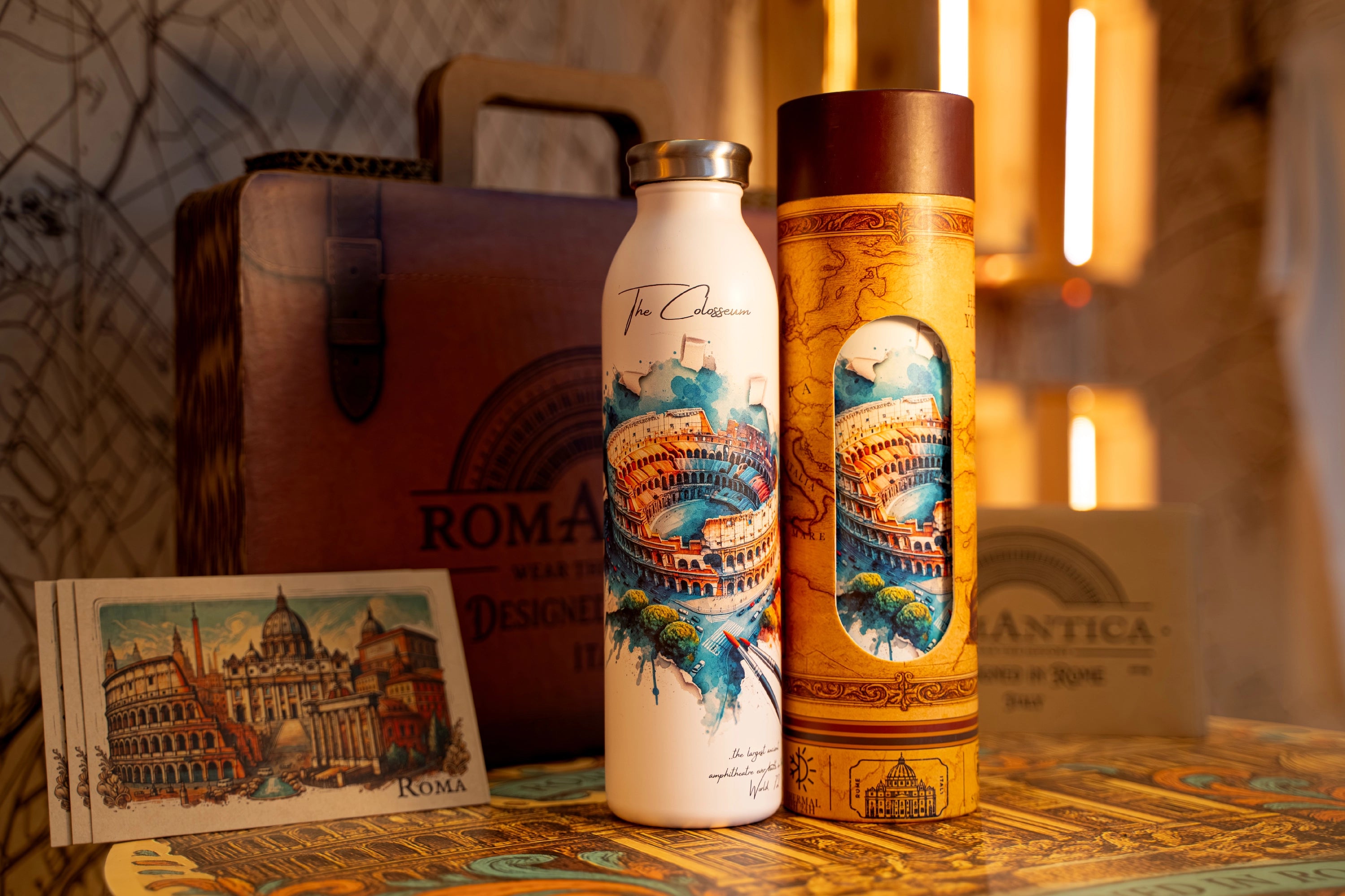 Roman Bottle thermal bottle with exclusive reusable designer packaging, luxury eco-friendly souvenir inspired by Rome’s monuments – RomAntica Design.
