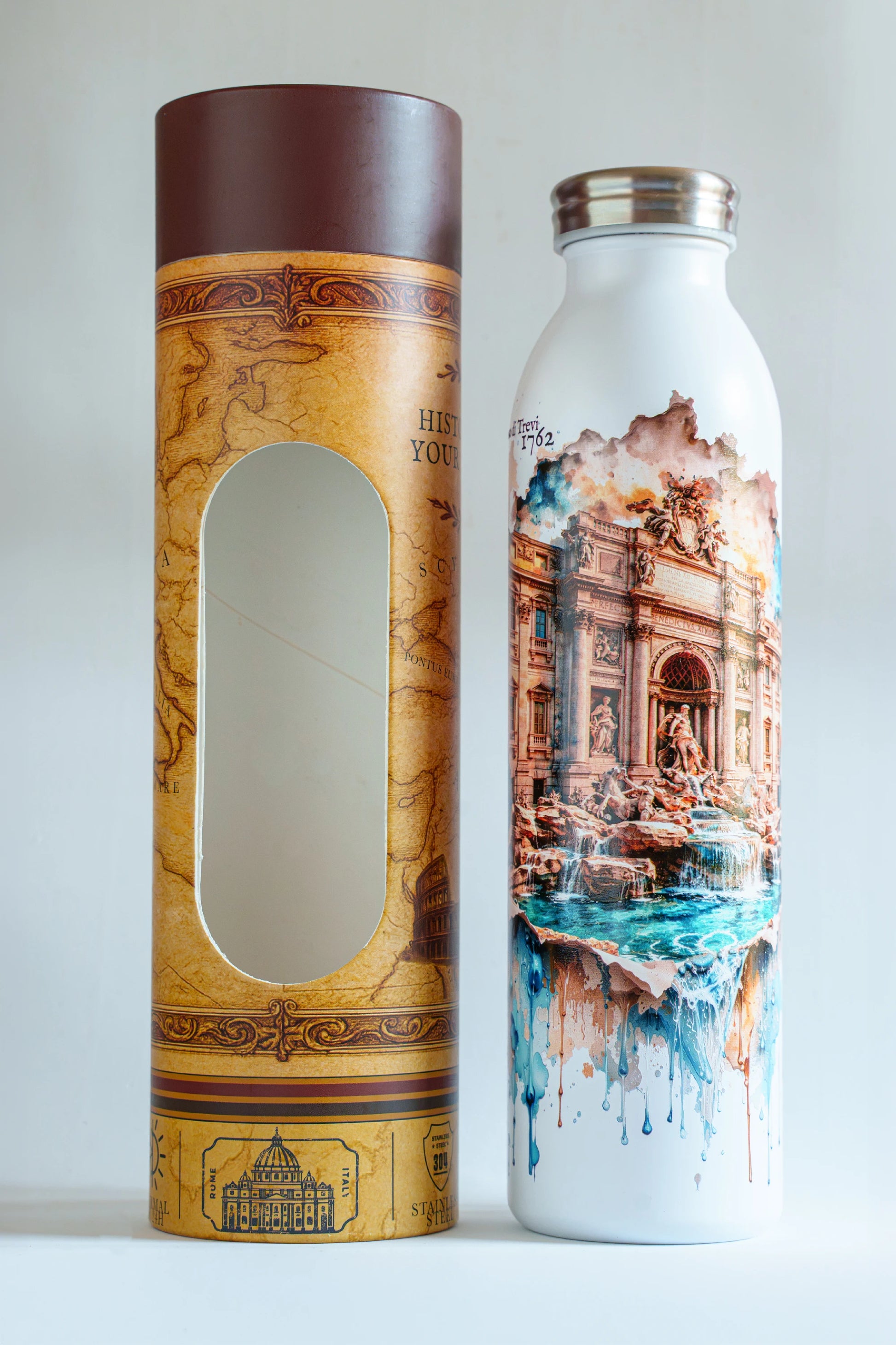 Luxury reusable thermal water bottle inspired by Trevi fountain in Rome, with eco-friendly collectible packaging by RomAntica Design – perfect Italian souvenir and gift.