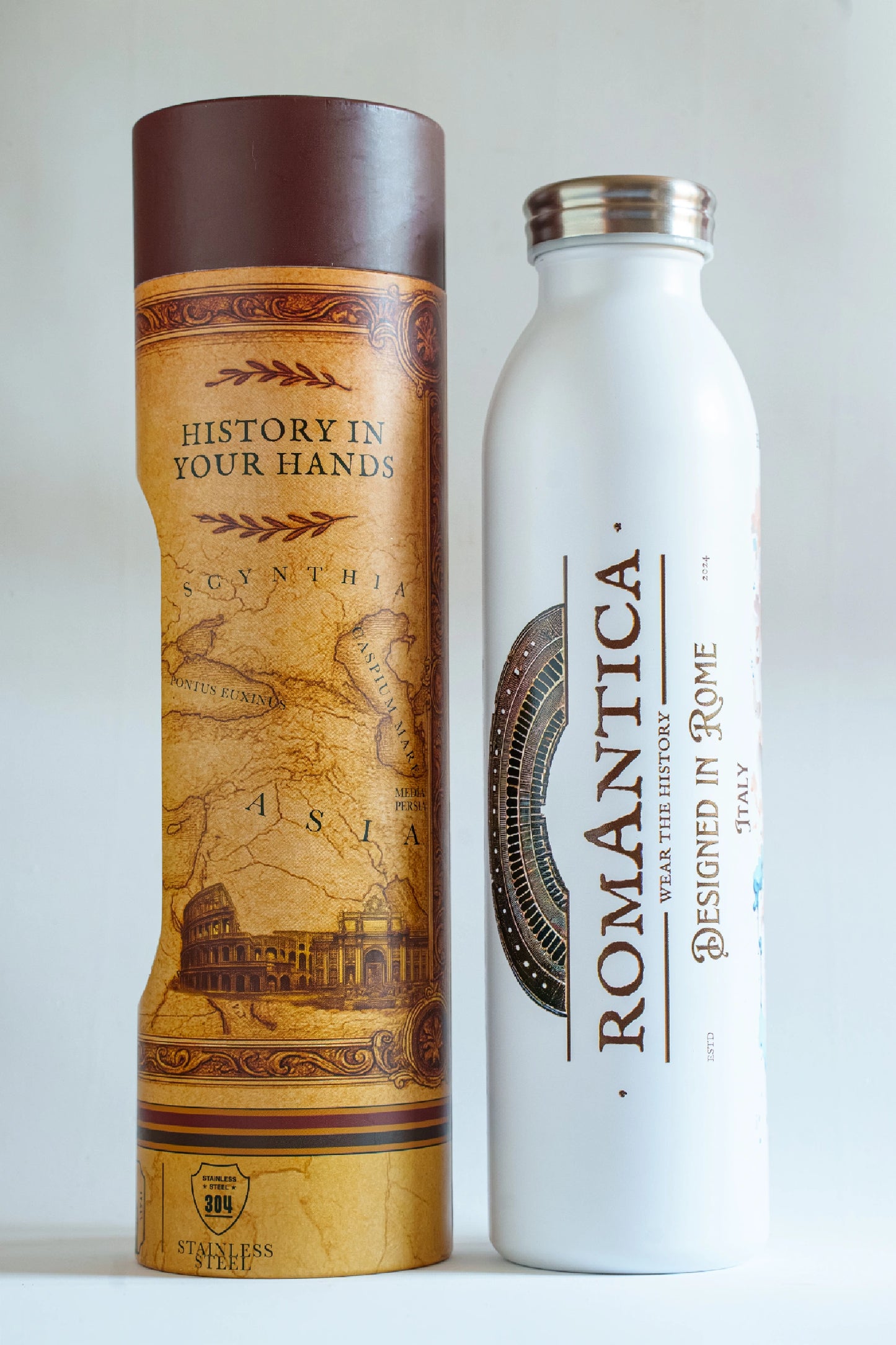 Luxury reusable thermal water bottle inspired by Trevi fountain in Rome, with eco-friendly collectible packaging by RomAntica Design – perfect Italian souvenir and gift.