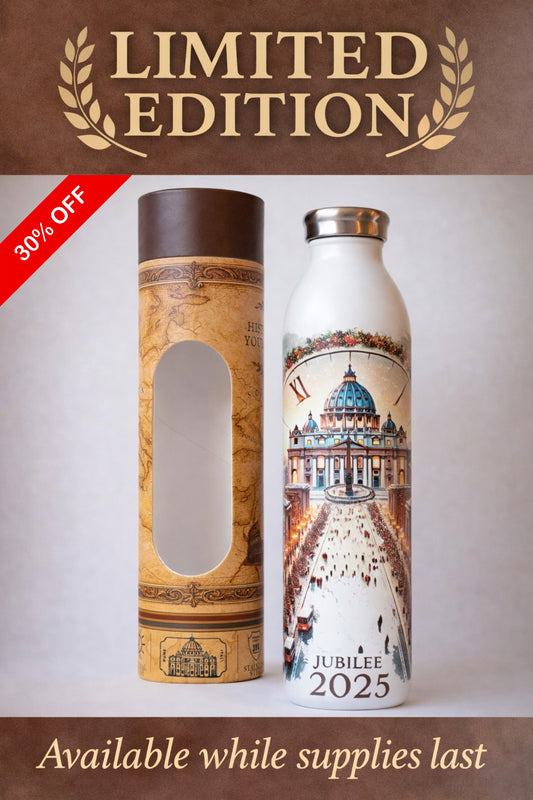 Luxury reusable thermal water bottle inspired by the San Pietro in Rome on Jubilee 2025, with eco-friendly collectible packaging by RomAntica Design – perfect Italian souvenir and gift.