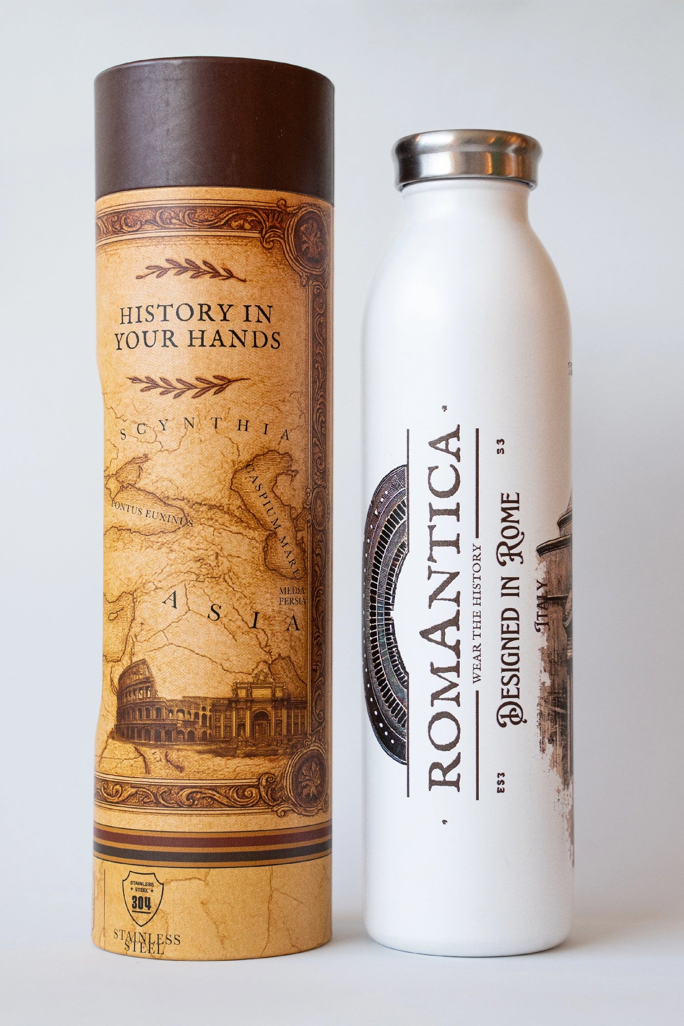 Luxury reusable thermal water bottle inspired by the Pantheon in Rome, with eco-friendly collectible packaging by RomAntica Design – perfect Italian souvenir and gift.